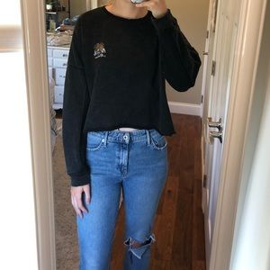 Garage Cropped Graphic Sweatshirt